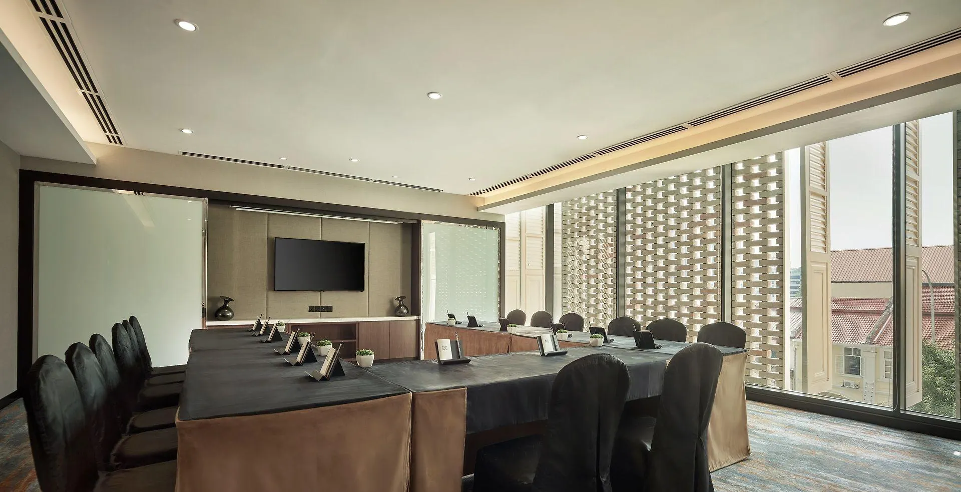 Hotel Stripes Kuala Lumpur, Autograph Collection
